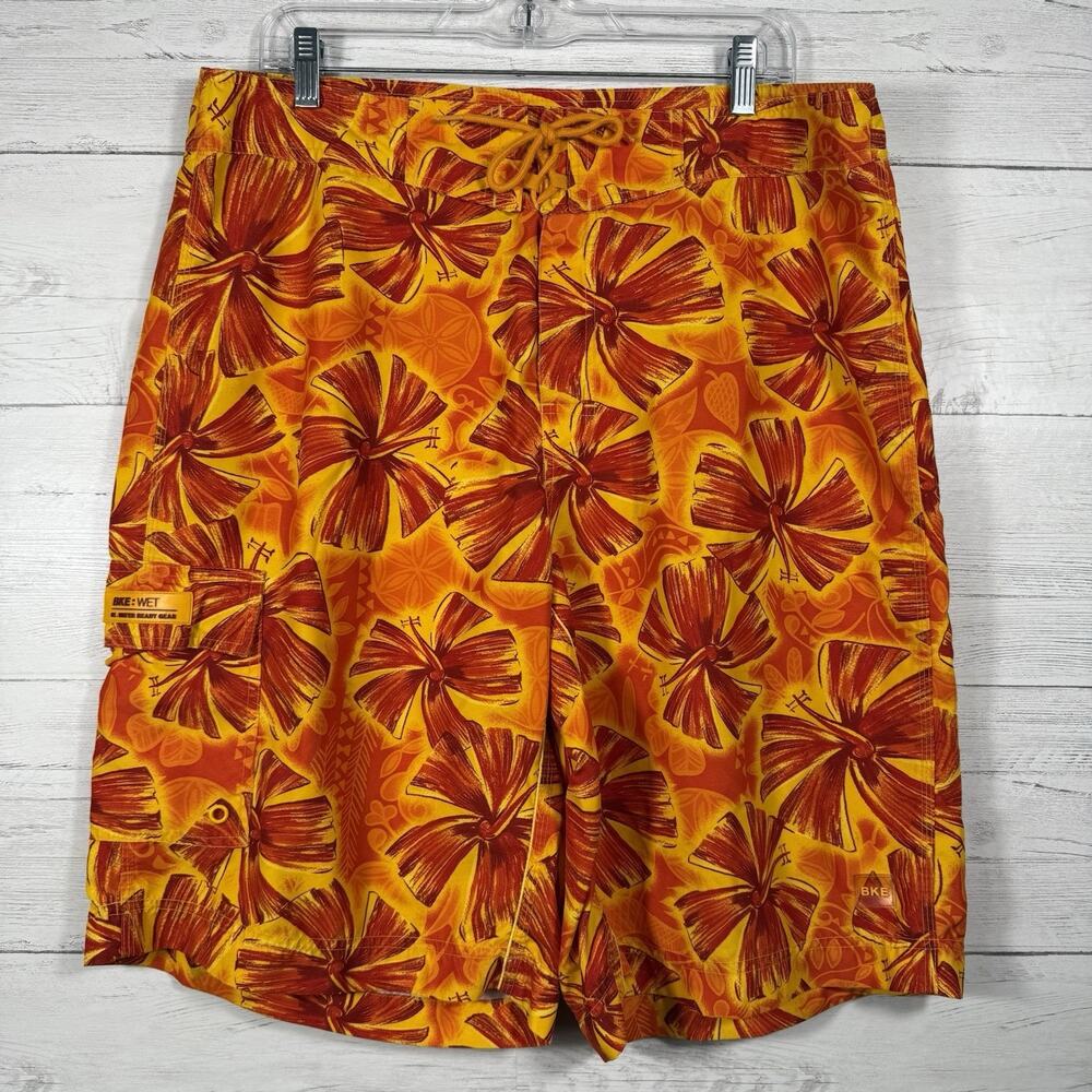 Buckle BKE Wet Mens Size 36 Floral Hawaiian Beach Board Shorts Swim